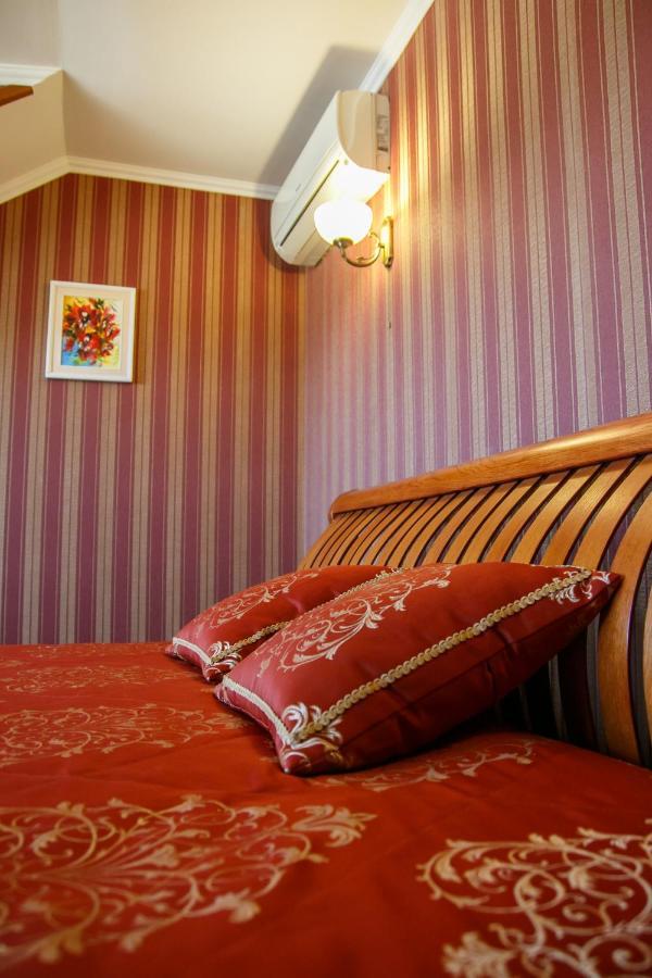 Maetok Country Club Hotel Petrove Kültér fotó