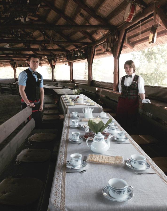 Maetok Country Club Hotel Petrove Kültér fotó